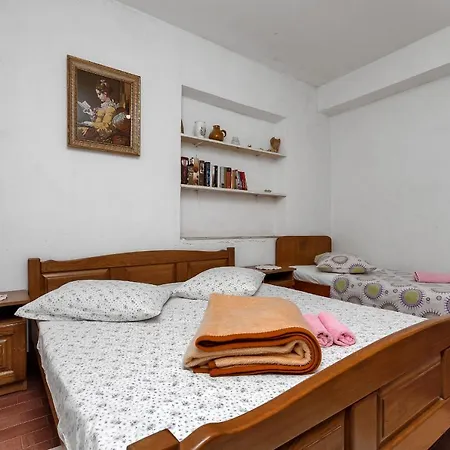 Robinzon Milivoj Apartment Bogomolje