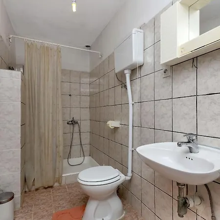 Robinzon Milivoj Apartment
