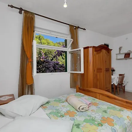 Apartment Robinzon Milivoj *